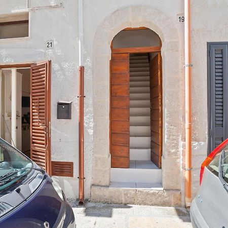 Tiny House 19 Terrace Aparment Apartment โปลีญาโนอามาเร ภายนอก รูปภาพ