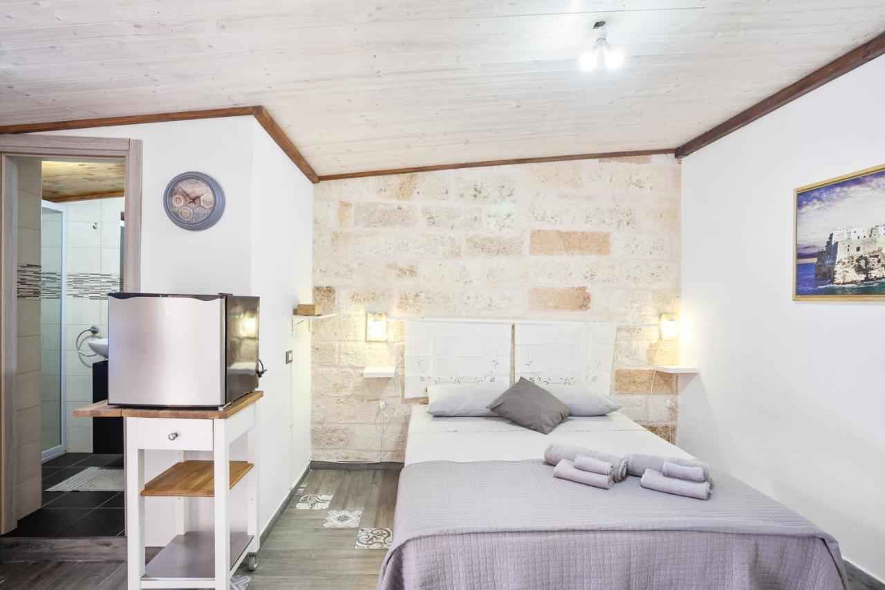 Tiny House 19 Terrace Aparment Apartment โปลีญาโนอามาเร ภายนอก รูปภาพ