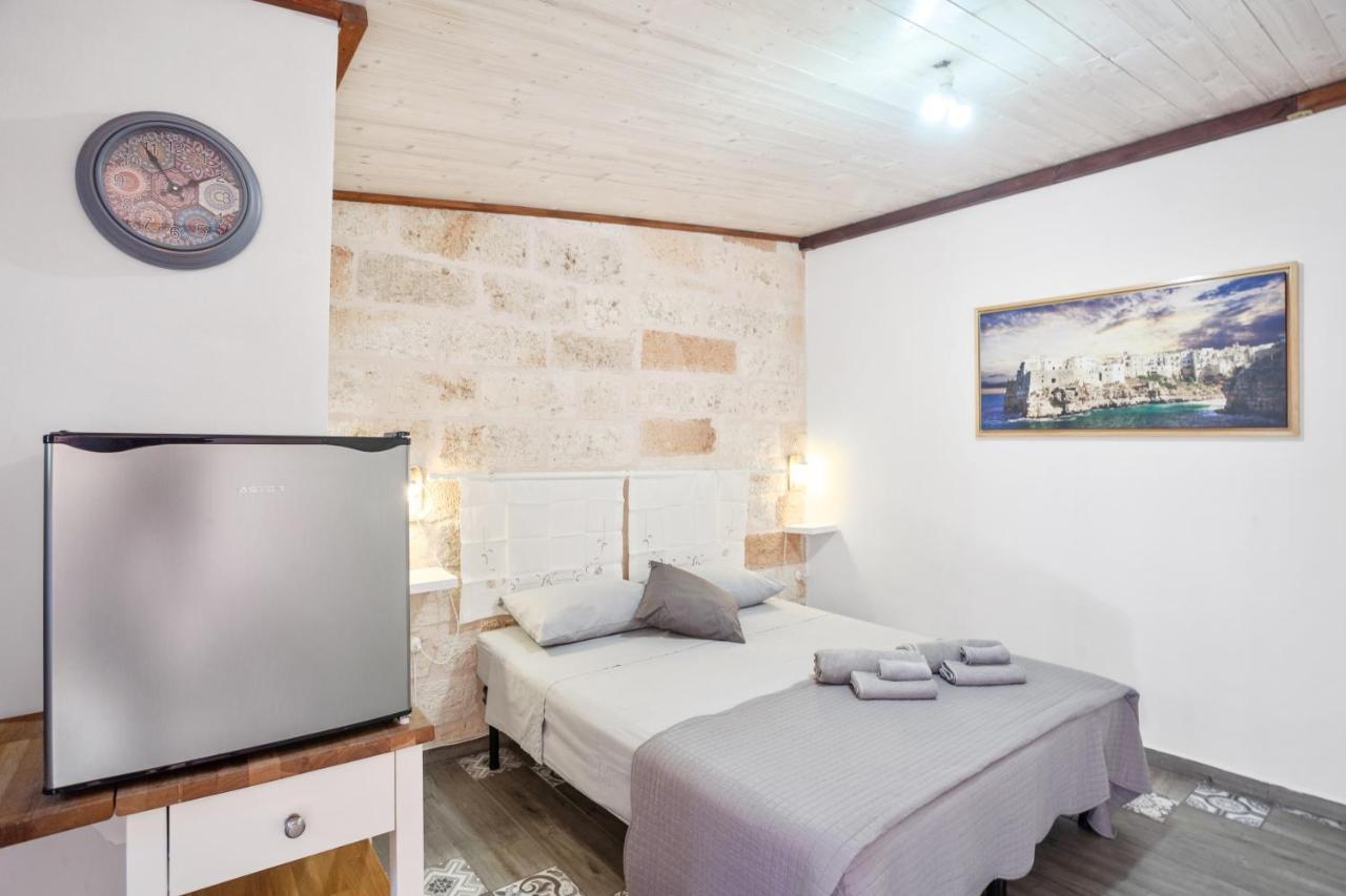 Tiny House 19 Terrace Aparment Apartment โปลีญาโนอามาเร ภายนอก รูปภาพ