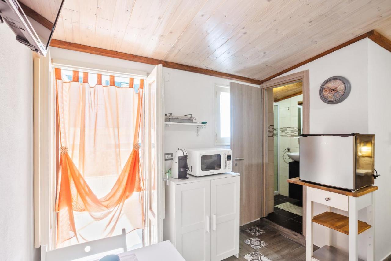 Tiny House 19 Terrace Aparment Apartment โปลีญาโนอามาเร ภายนอก รูปภาพ