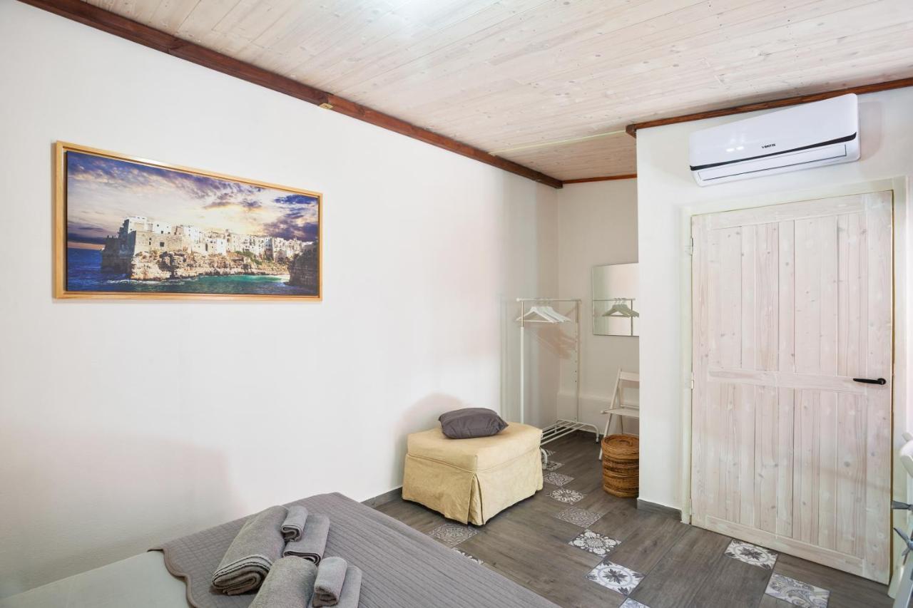 Tiny House 19 Terrace Aparment Apartment โปลีญาโนอามาเร ภายนอก รูปภาพ